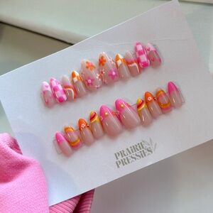 Press On Nails (2 sets!)